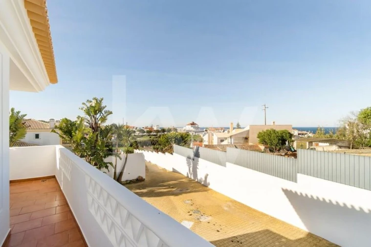 Moradia T5 para Venda em Colares Foto 37