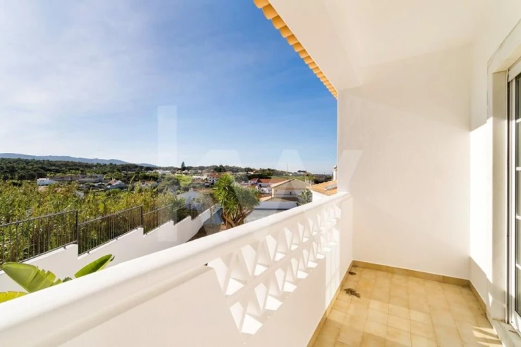 Moradia T5 para Venda em Colares Foto 36