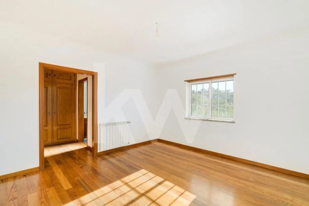 Moradia T5 para Venda em Colares Foto 19