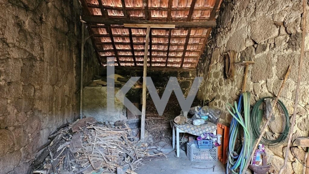 Quinta T8 para Venda em Santiago de Besteiros Foto 12