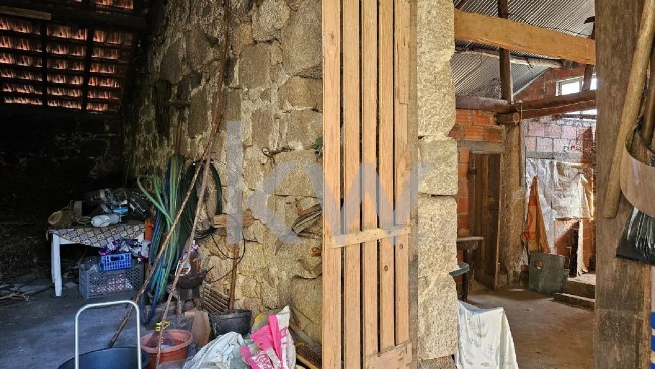 Quinta T8 para Venda em Santiago de Besteiros Foto 13