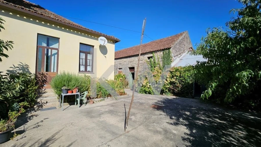 Quinta T8 para Venda em Santiago de Besteiros Foto 3