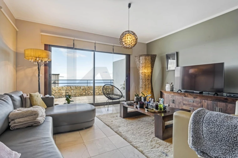 Moradia T3 para Venda em Caniço Foto 2