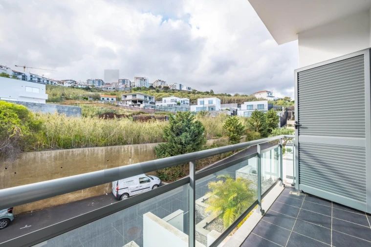 Moradia T3 para Venda em Caniço Foto 34