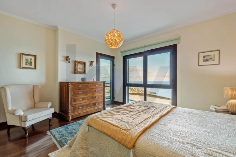 Moradia T3 para Venda em Caniço Foto 22