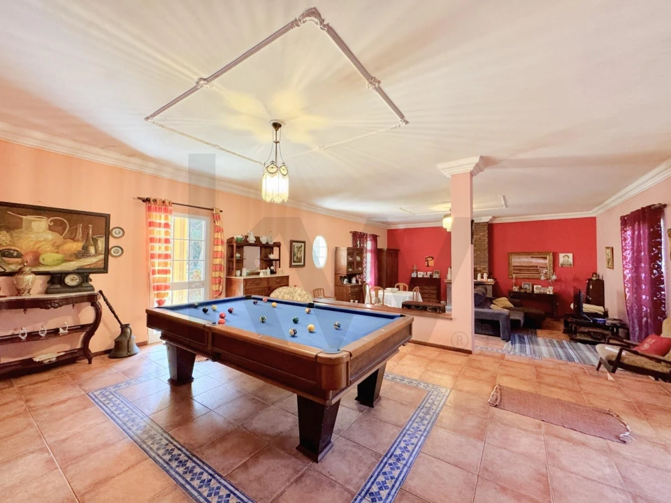 Moradia T4 para Venda em Prazeres Foto 4