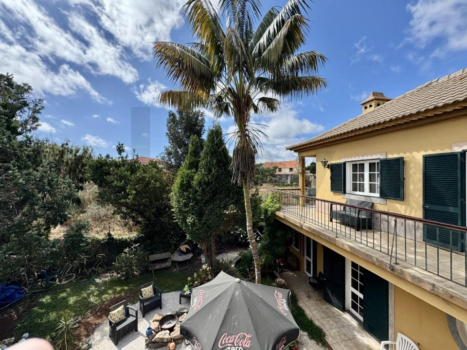 Moradia T4 para Venda em Prazeres Foto 7