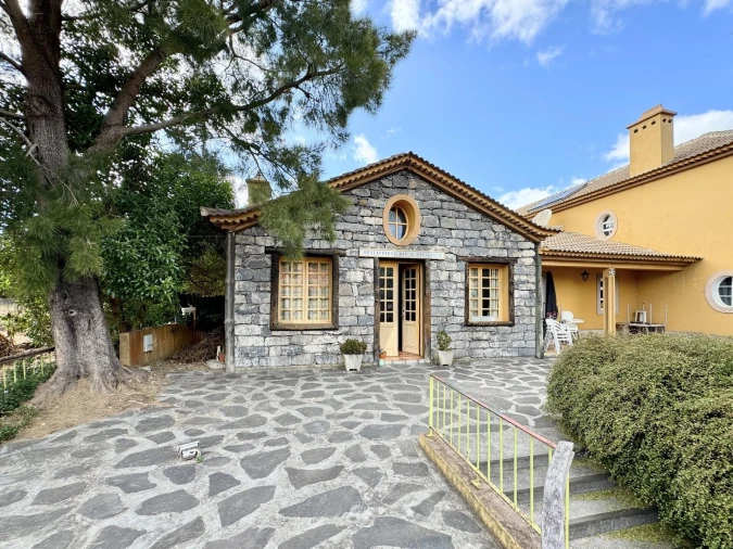 Moradia T4 para Venda em Prazeres