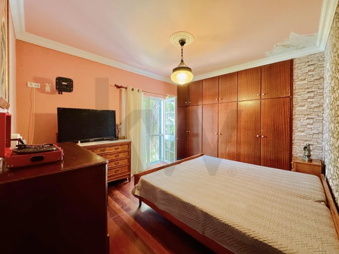 Moradia T4 para Venda em Prazeres Foto 16