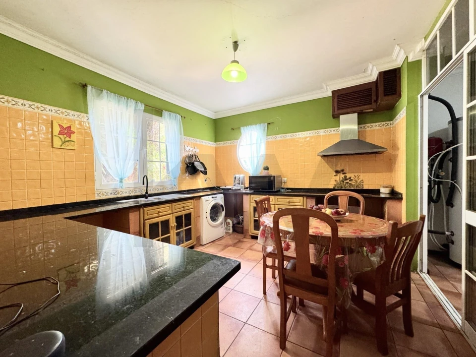 Moradia T4 para Venda em Prazeres Foto 20