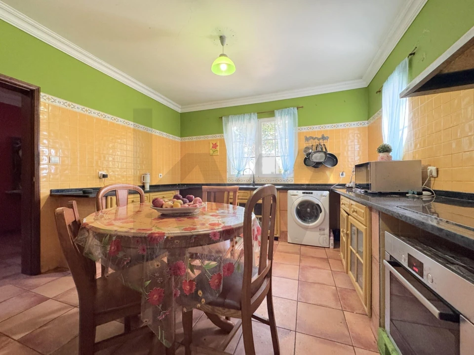 Moradia T4 para Venda em Prazeres Foto 19