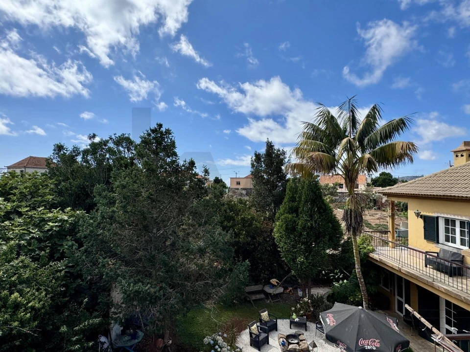 Moradia T4 para Venda em Prazeres Foto 8