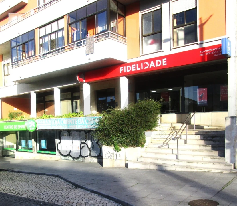 Loja para Venda em São João das Lampas e Terrugem Foto 1