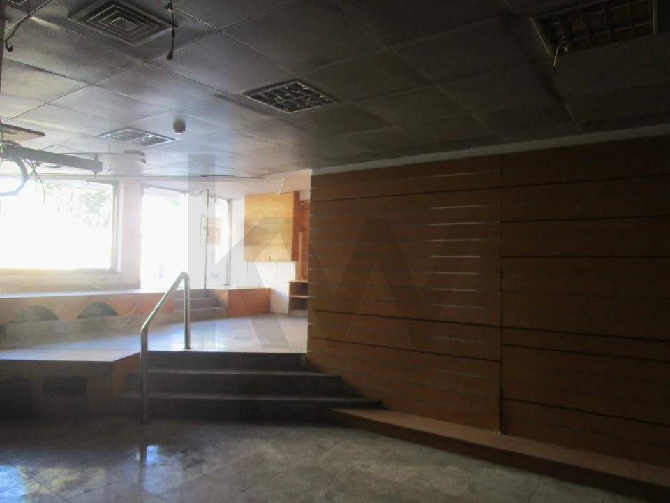 Loja para Venda em São João das Lampas e Terrugem Foto 11