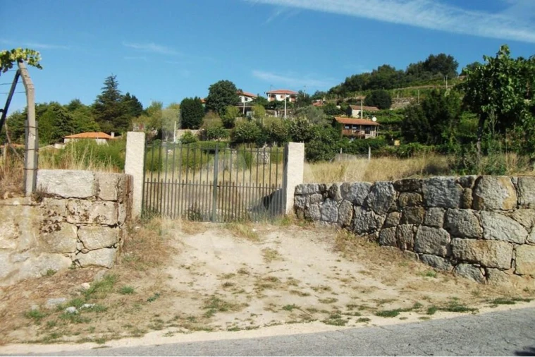 Terreno para Venda em Gestaço Foto 7