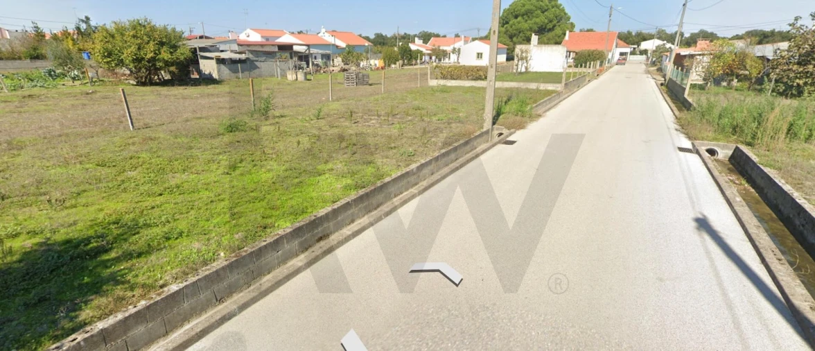 Terreno para Venda em Couço Foto 2