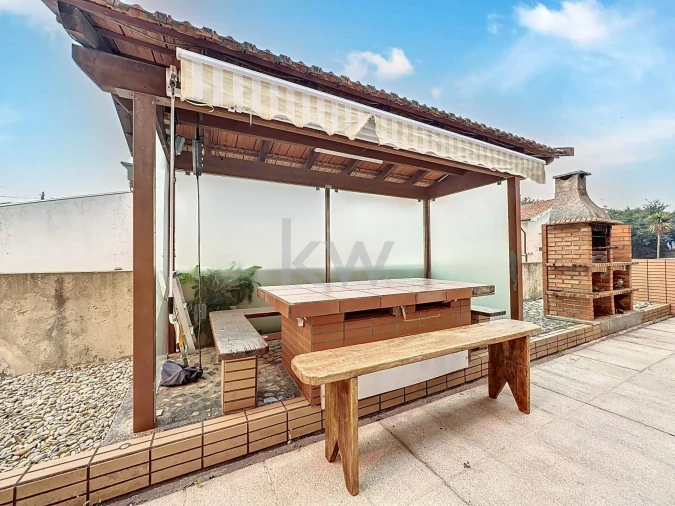 Apartamento T3 para Venda em Nogueira da Regedoura Foto 6