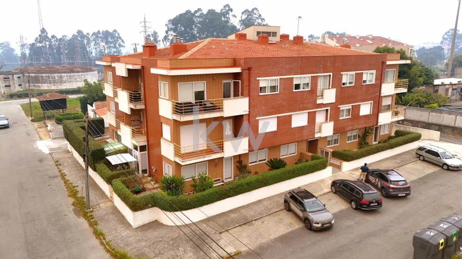Apartamento T3 para Venda em Nogueira da Regedoura Foto 36