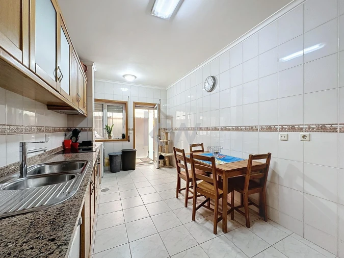 Apartamento T3 para Venda em Nogueira da Regedoura Foto 18