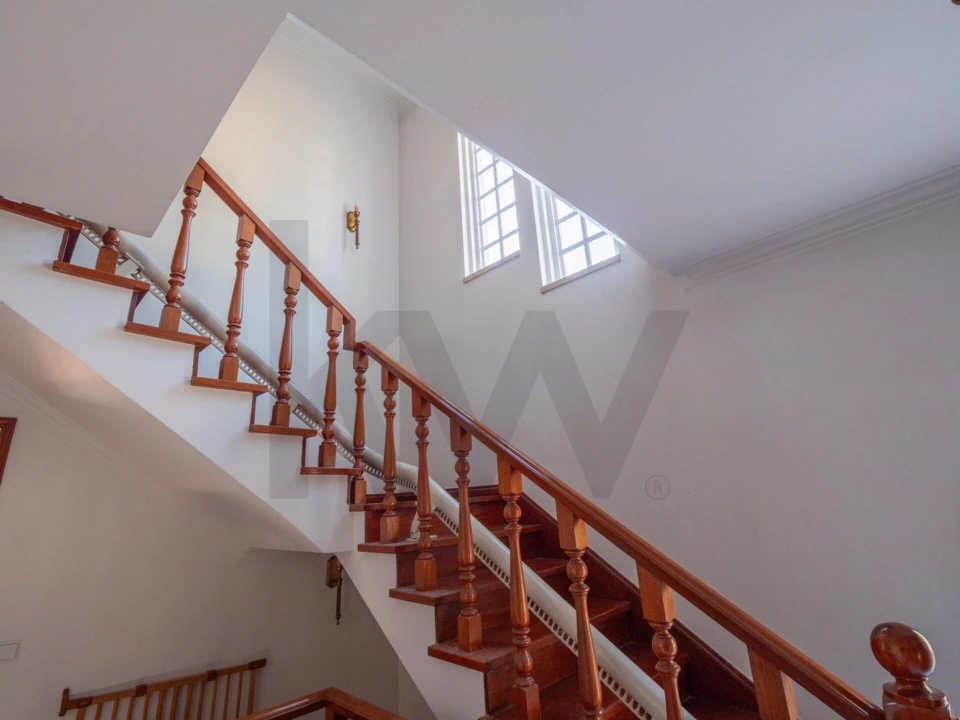 Moradia T5 para Venda em Oeiras e São Julião da Barra, Paço de Arcos e Caxias Foto 4