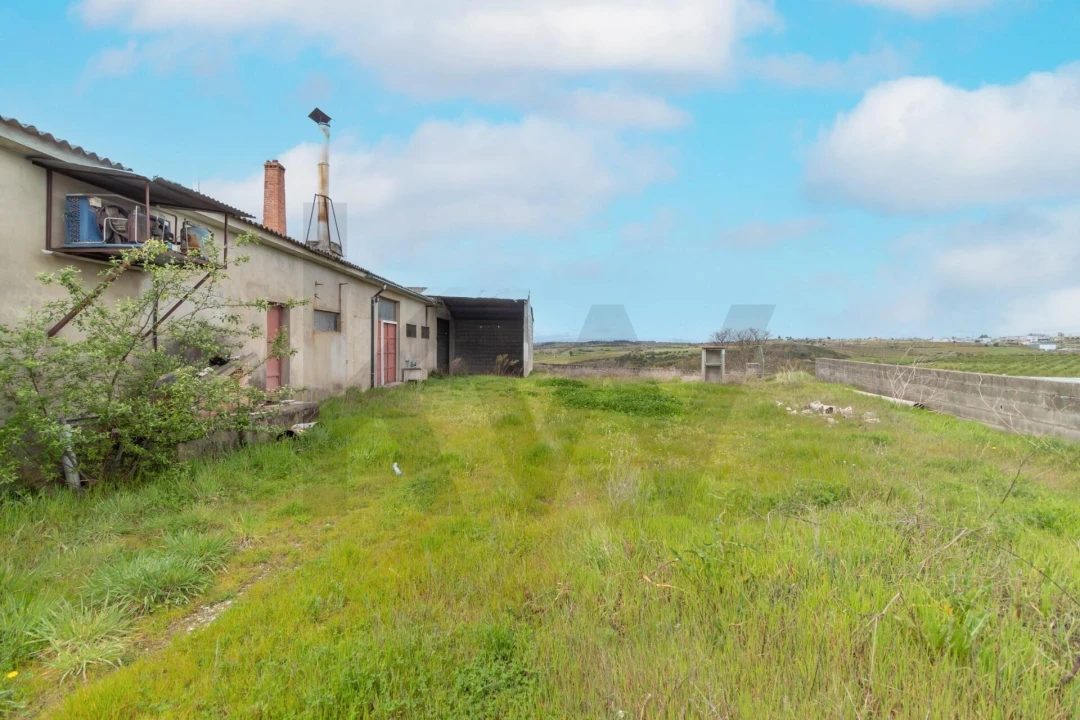 Armazém para Venda em To Foto 7