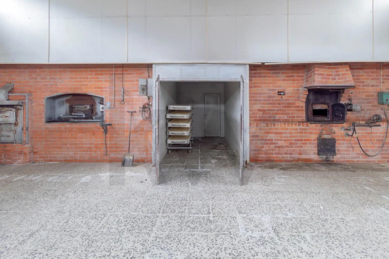 Armazém para Venda em To Foto 29