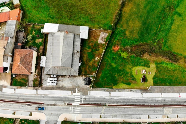 Armazém para Venda em To Foto 34