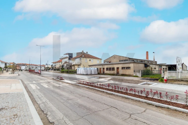 Armazém para Venda em To Foto 11