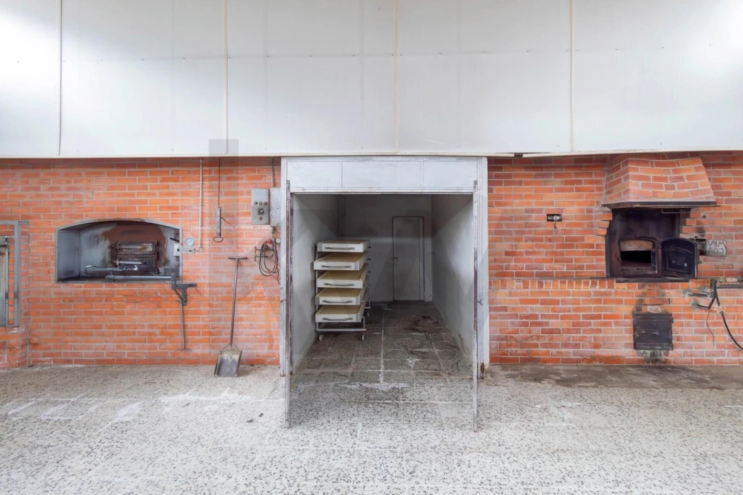 Armazém para Venda em To Foto 28