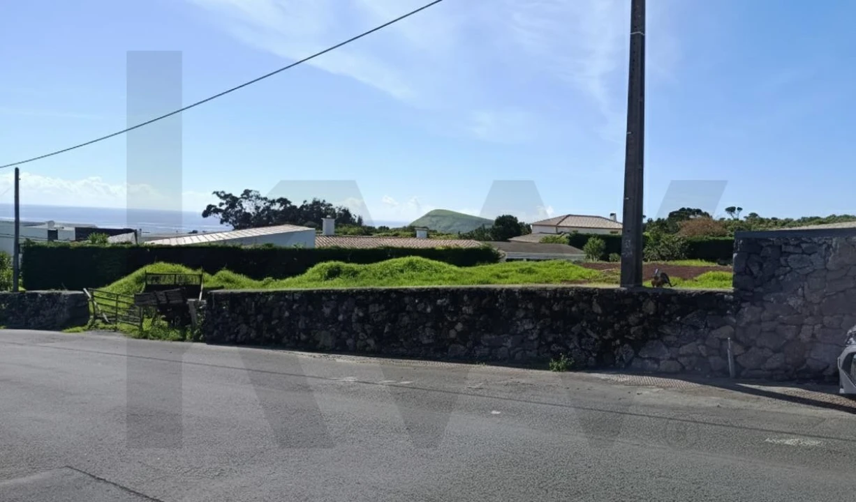 Terreno para Venda em Feteira Foto 5