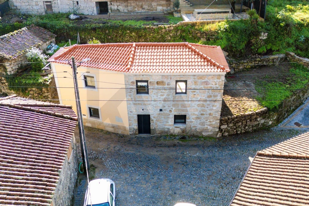 Moradia T2 para Venda em Moimenta Foto 6