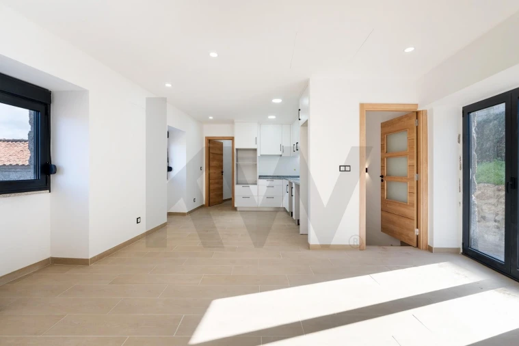 Moradia T2 para Venda em Moimenta Foto 18