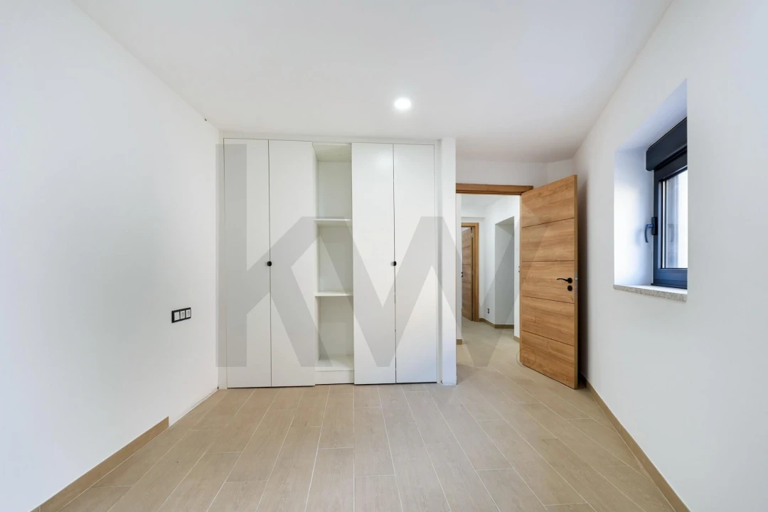 Moradia T2 para Venda em Moimenta Foto 11