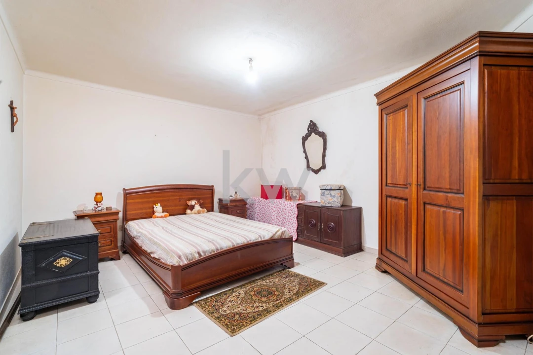 Moradia T4 para Venda em Vila Nova Foto 18