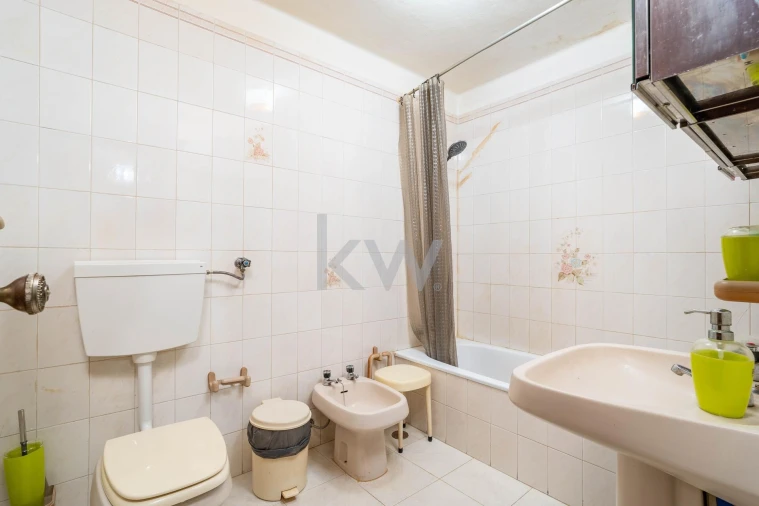 Moradia T4 para Venda em Vila Nova Foto 20