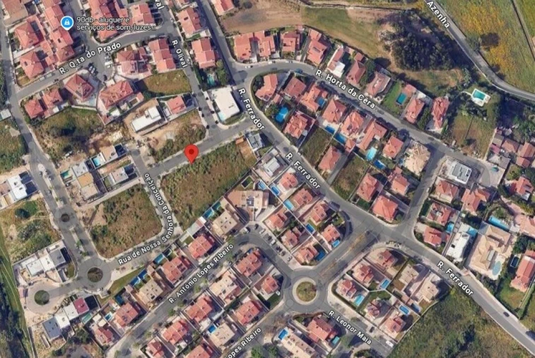 Moradia T4 para Venda em Rio de Mouro Foto 10