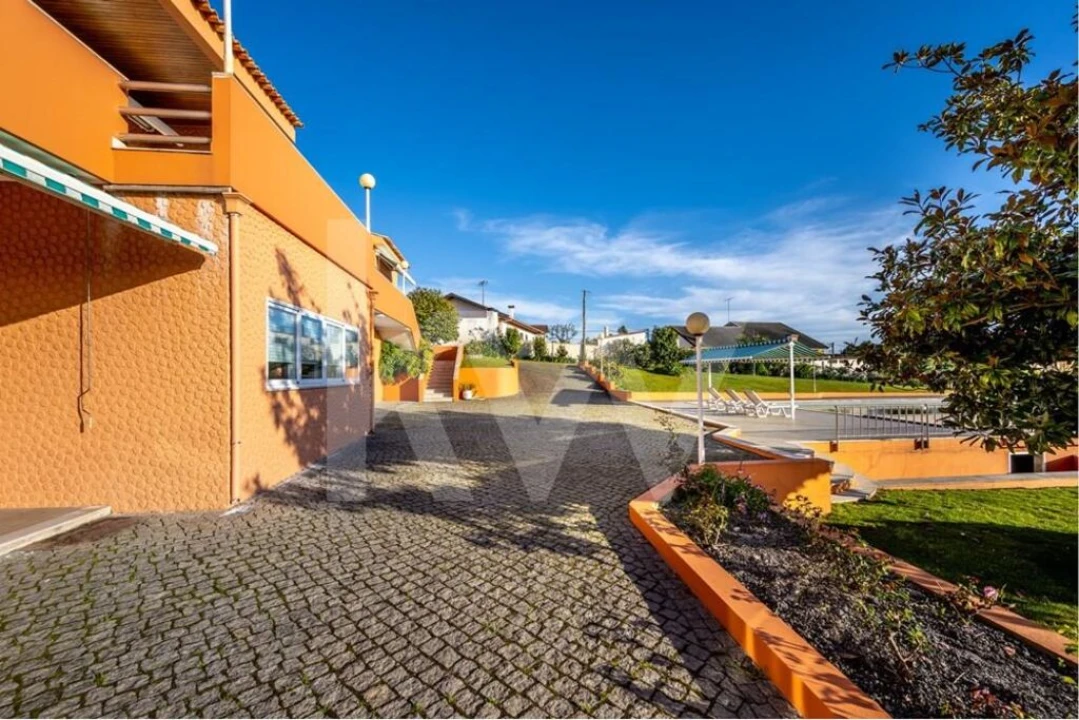 Moradia T6 para Venda em Nogueira do Cravo e Pindelo Foto 12