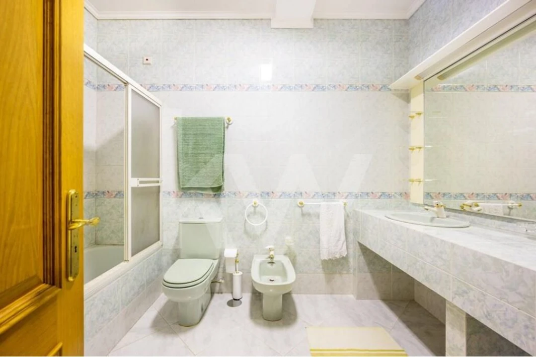 Moradia T6 para Venda em Nogueira do Cravo e Pindelo Foto 35