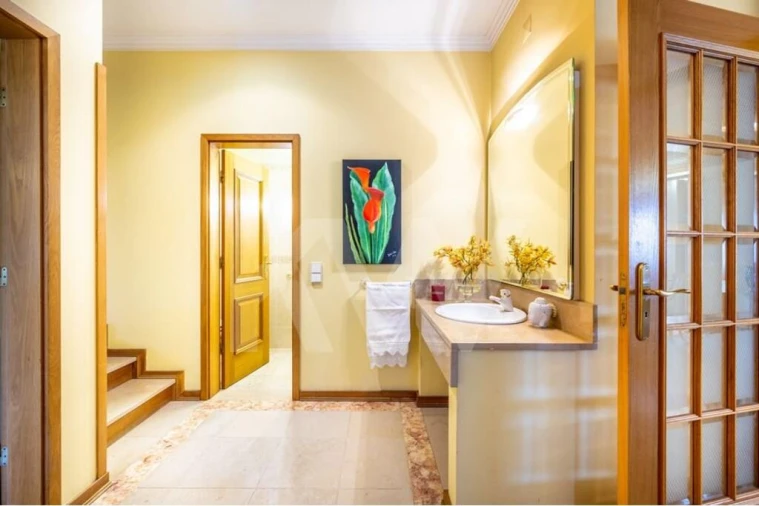 Moradia T6 para Venda em Nogueira do Cravo e Pindelo Foto 47