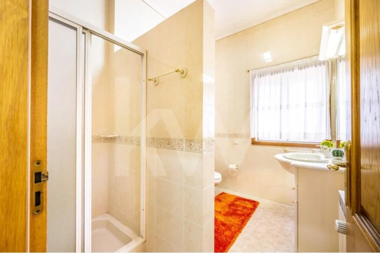 Moradia T6 para Venda em Nogueira do Cravo e Pindelo Foto 53