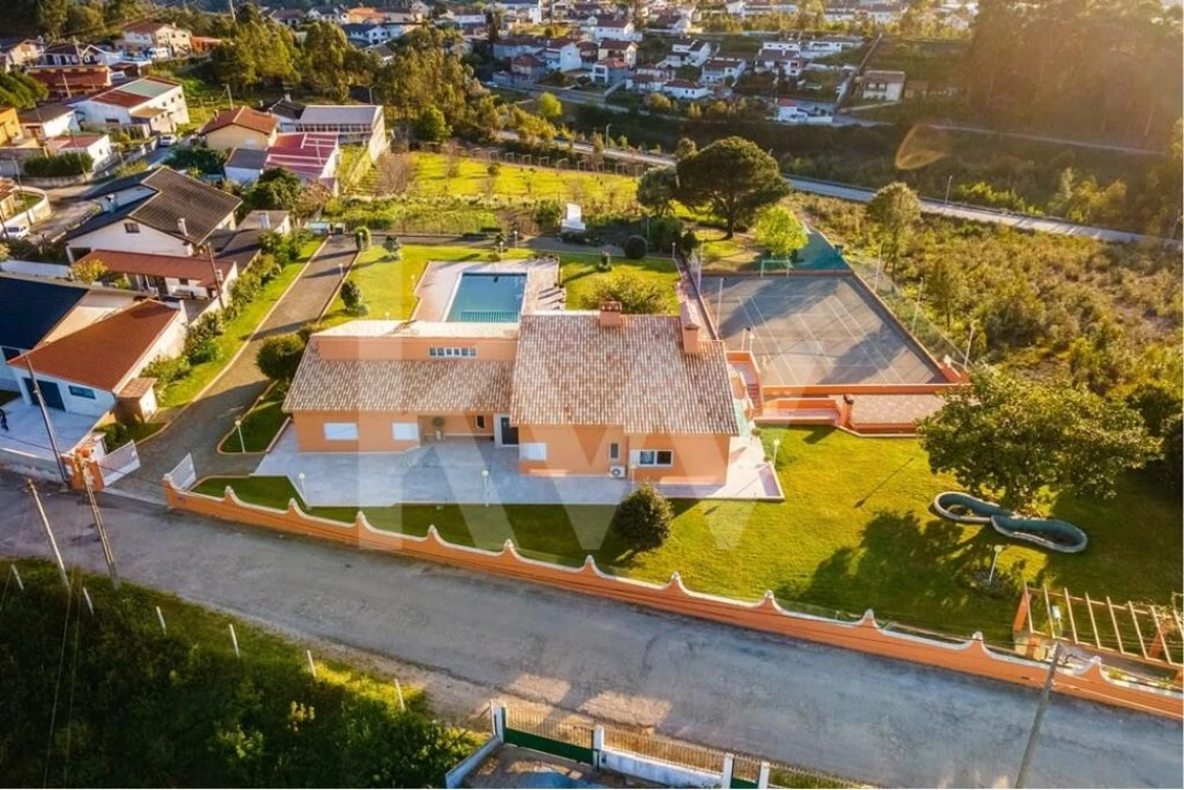 Moradia T6 para Venda em Nogueira do Cravo e Pindelo Foto 70