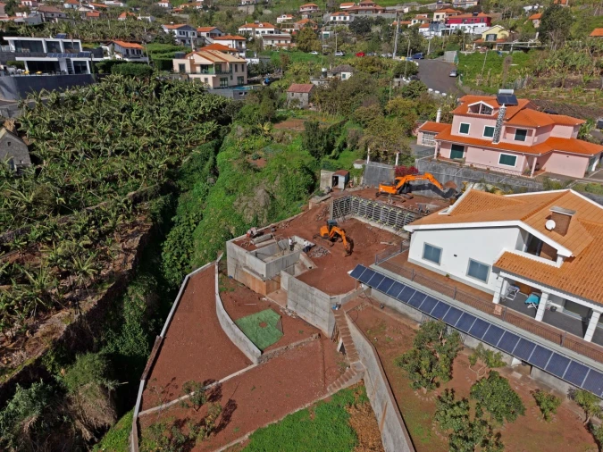 Moradia T3 para Venda em Arco da Calheta Foto 17