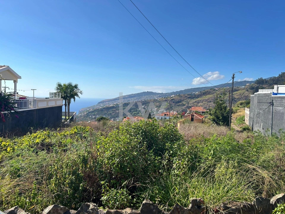 Terreno para Venda em Arco da Calheta Foto 5