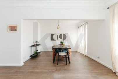 Apartamento T4 para Arrendamento em Avenidas Novas