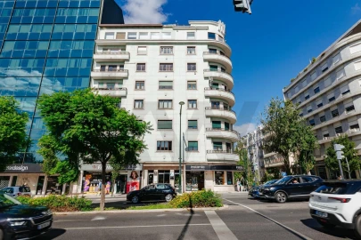 Apartamento T4 para Arrendamento em Avenidas Novas