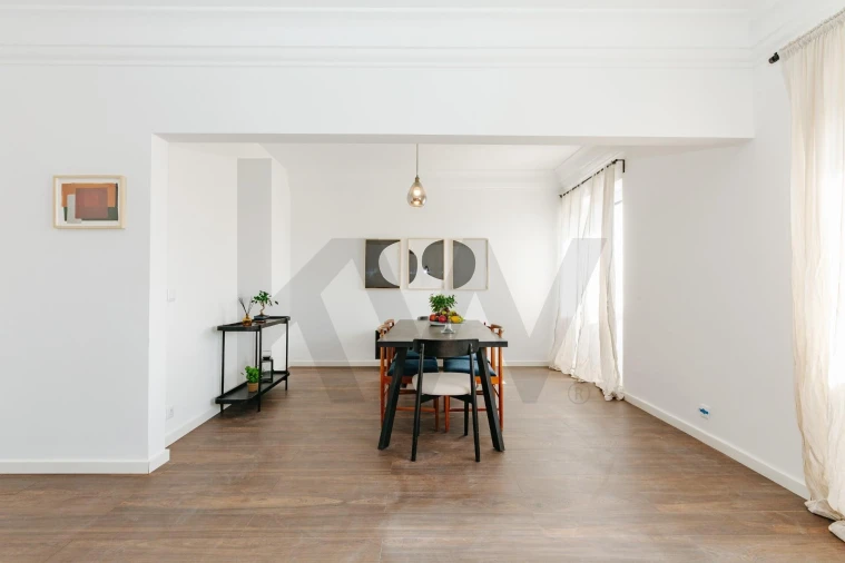 Apartamento T4 para Arrendamento em Avenidas Novas Foto 8