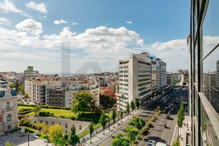 Apartamento T4 para Arrendamento em Avenidas Novas