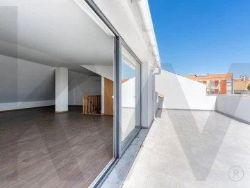 Apartamento T3 para Venda em Carcavelos e Parede
