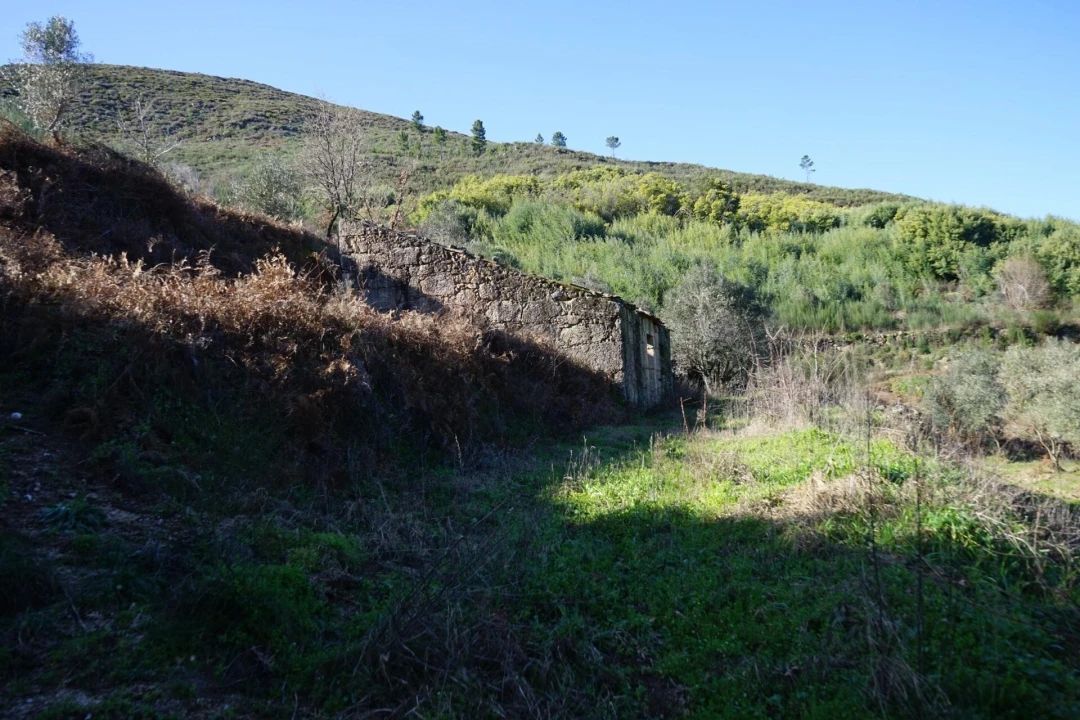 Quinta T2 para Venda em Vela Foto 14