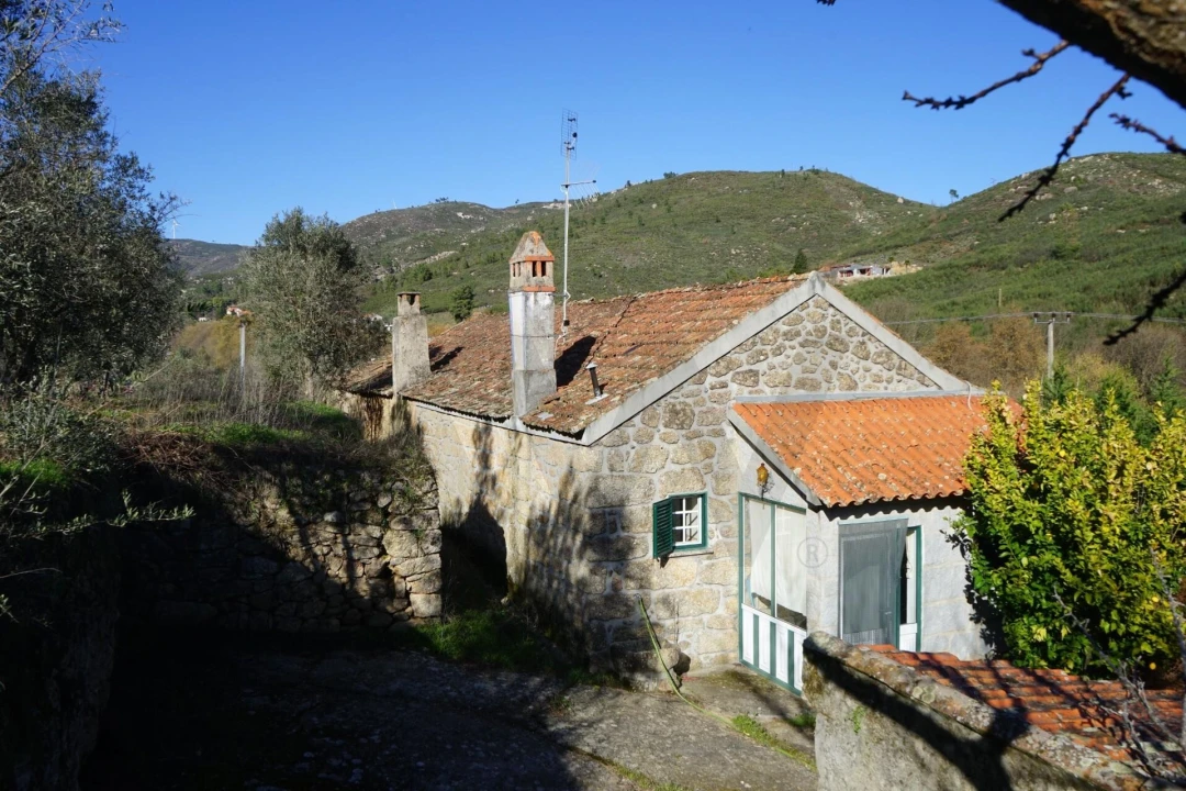 Quinta T2 para Venda em Vela Foto 2